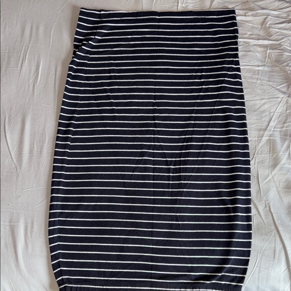 Black and White Midi Pencil Skirt for Work
